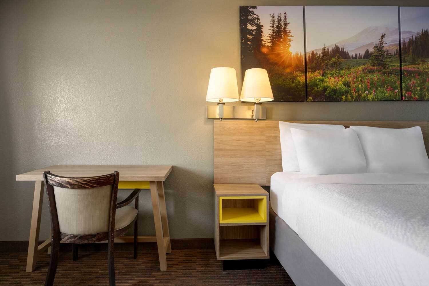 Days Inn By Wyndham Fresno South 21/38