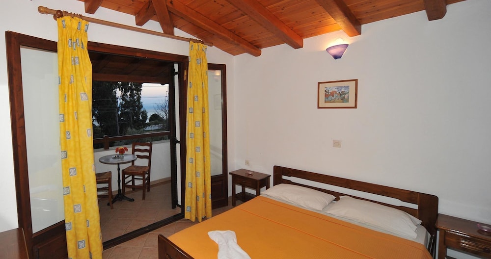 Villa Maraki 39/68