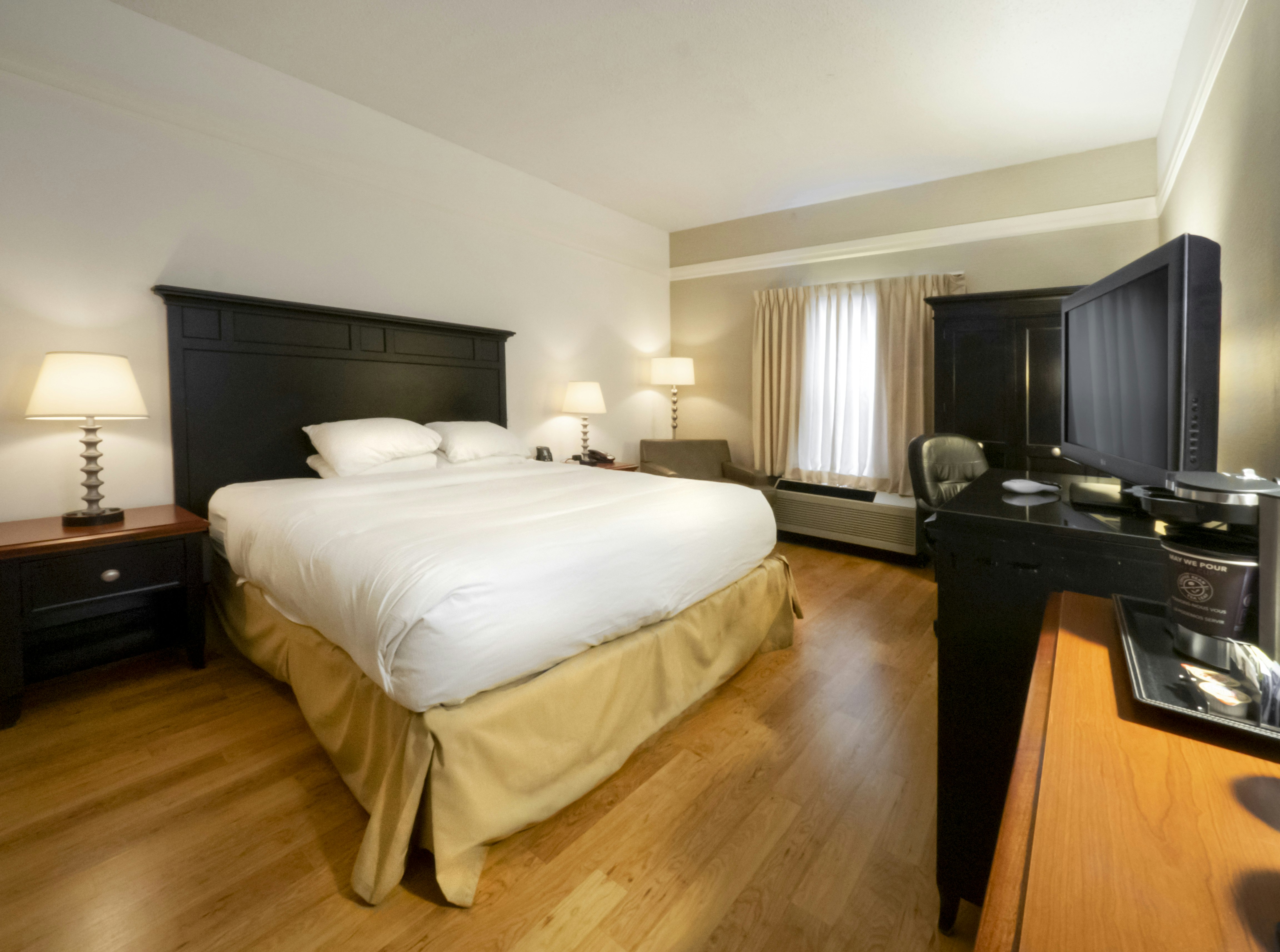 Doubletree By Hilton Buffalo Amherst 25/64