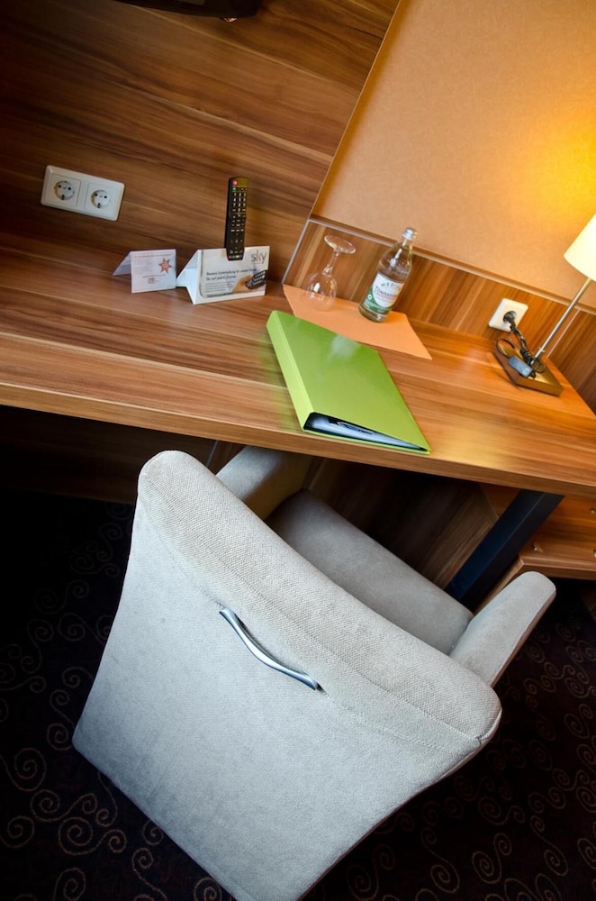 Hotel Rheinland 36/36