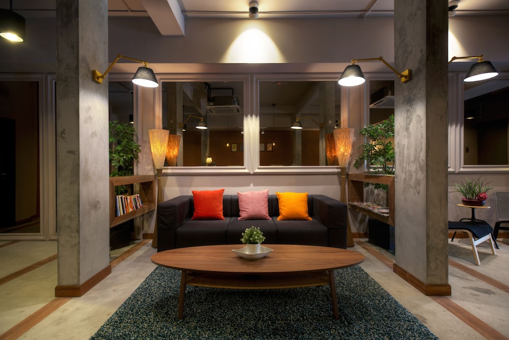 Hotel Twenty 8B 31/40