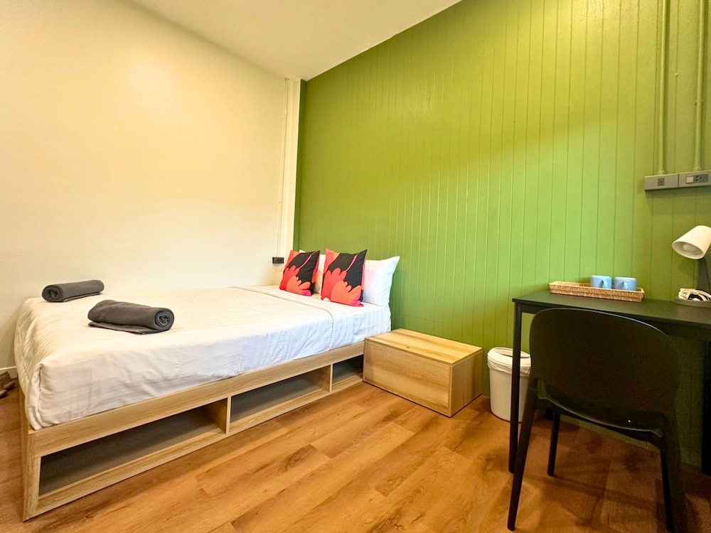 Sleepy Station - Hostel 13/57