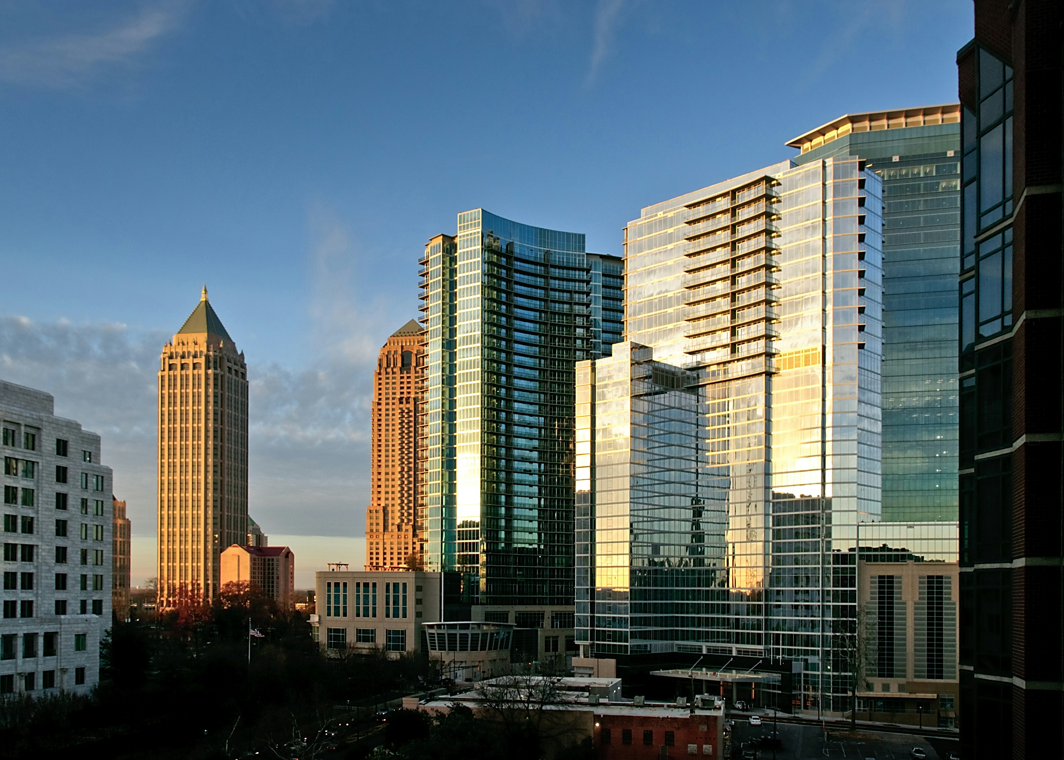 Loews Atlanta Hotel 6/83