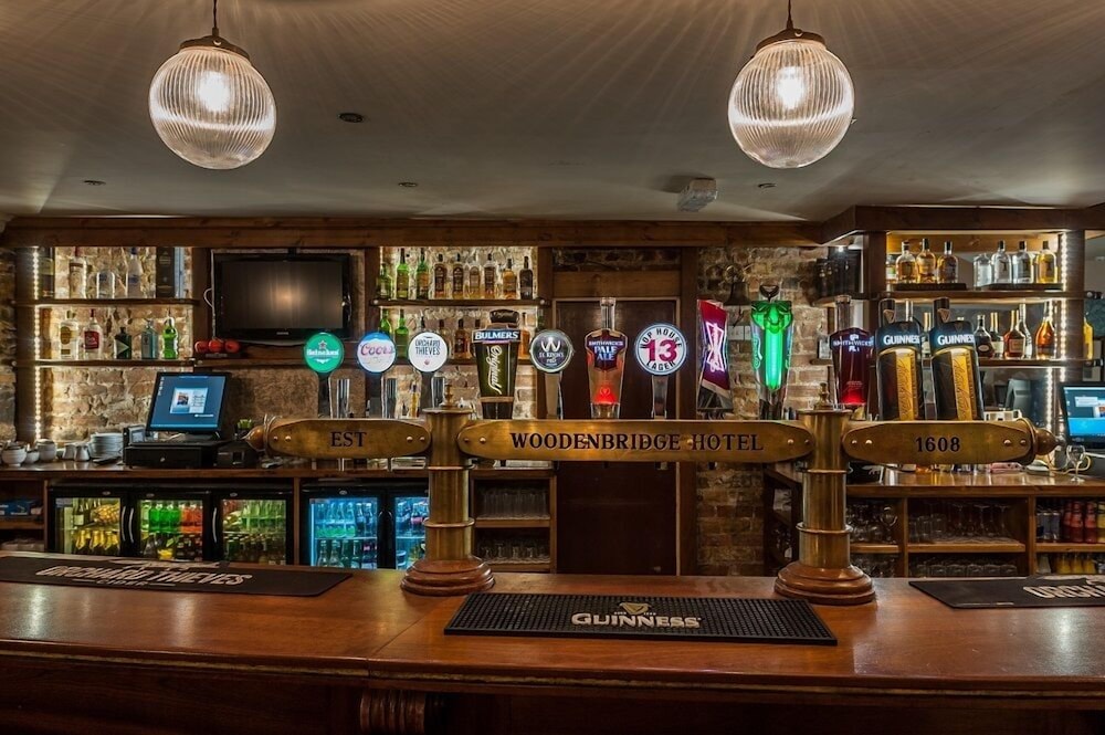 Woodenbridge Hotel 54/73