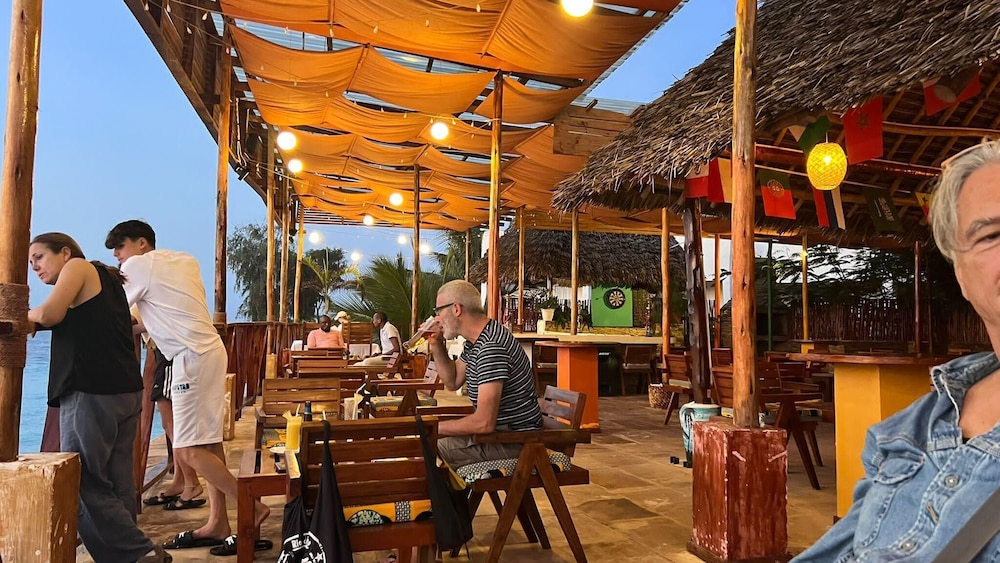 Double A Nungwi Beach Hotel 33/50