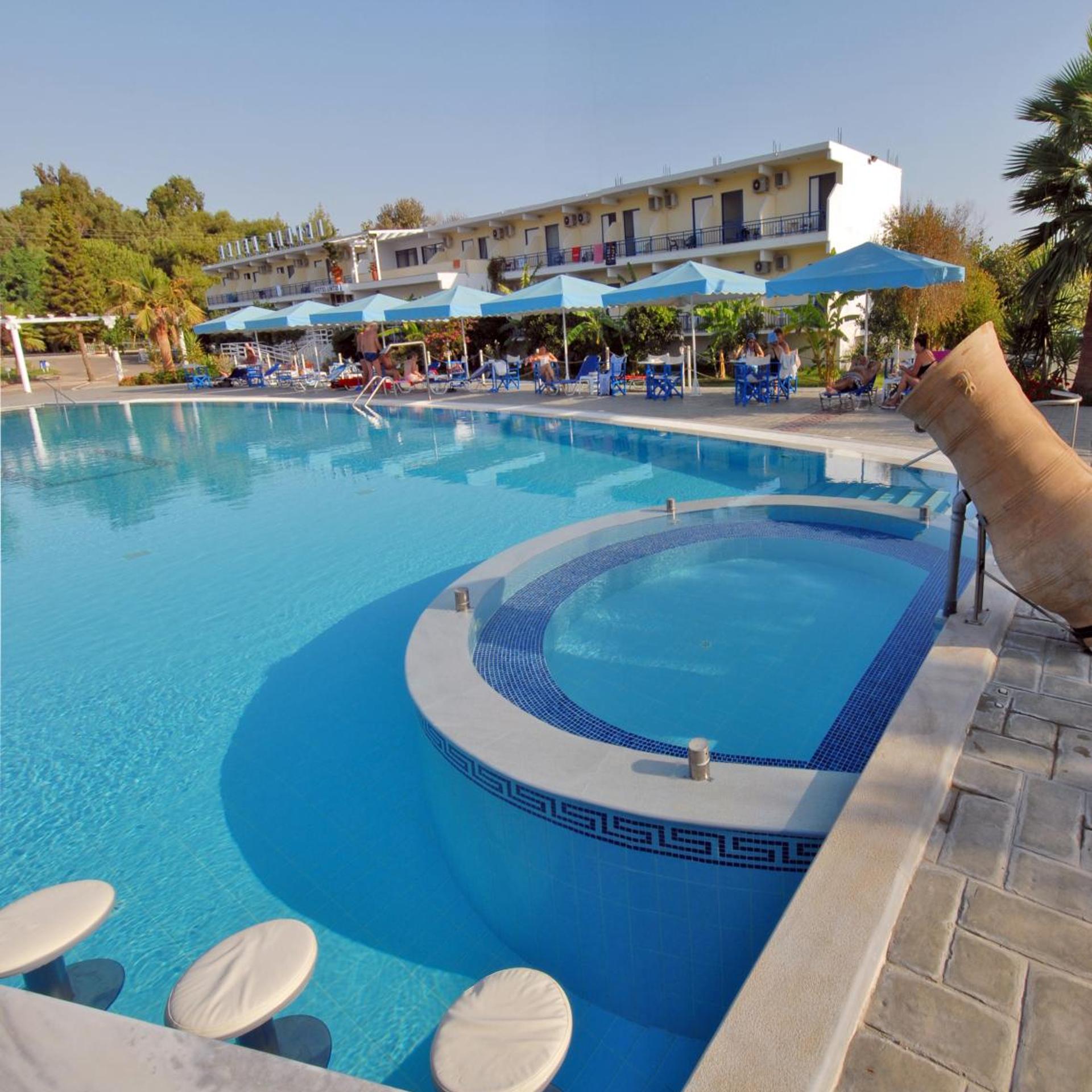 Lintzi Hotel 22/55