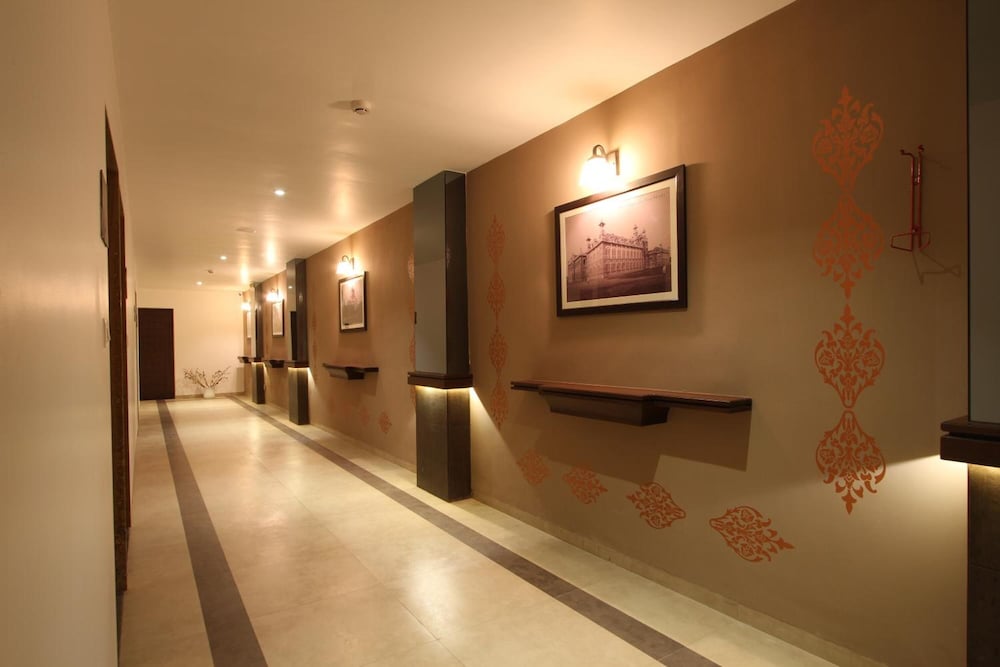 TREEBO CASA 30/40