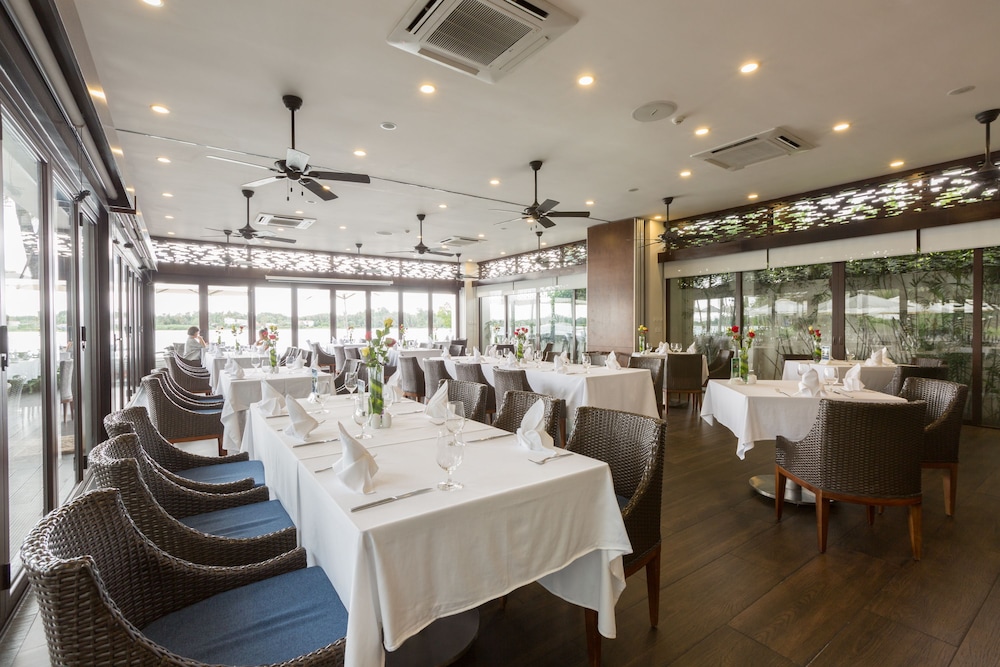 Villa Song Saigon 34/49