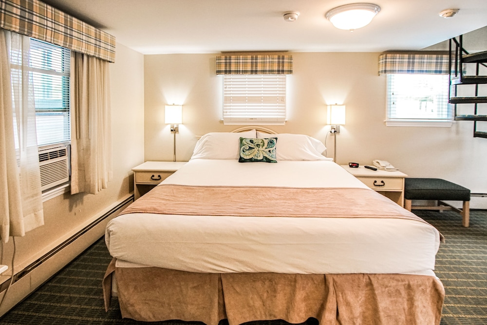 Cape Winds Resort 12/46