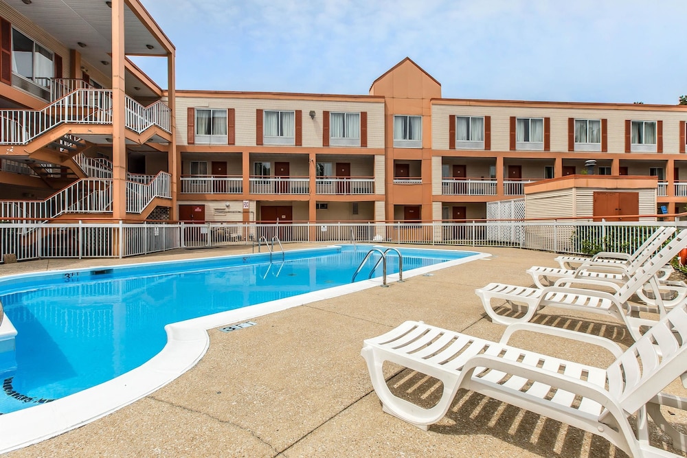 Quality Inn Homewood Birmingham I-65 4/34