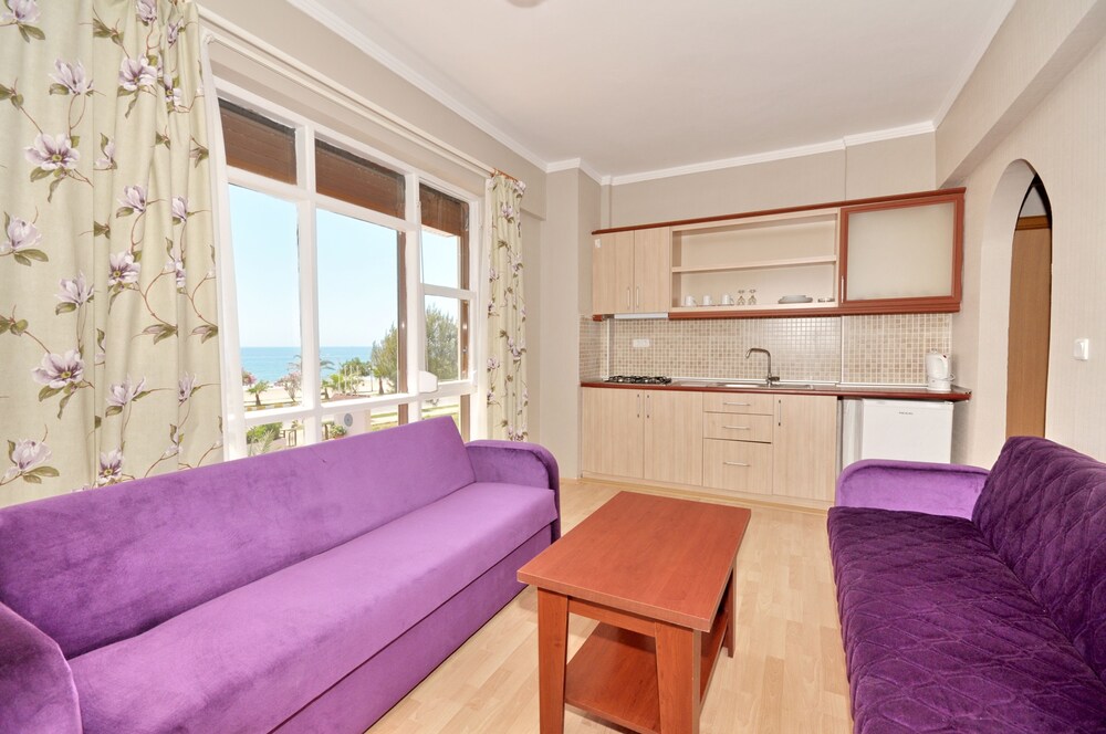 Bella Bravo Suite Hotel 20/49