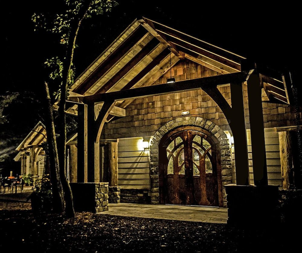 Dancing Bear Lodge 44/50
