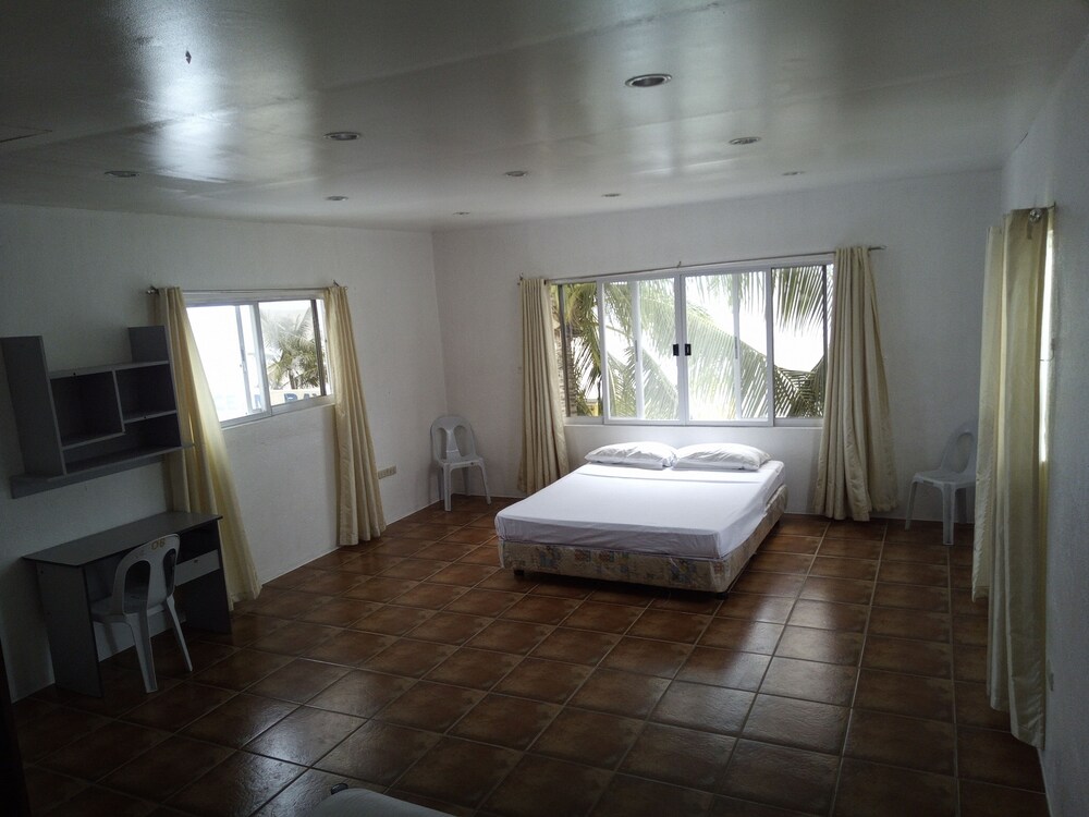 Ocean Bay Beach Resort 18/50