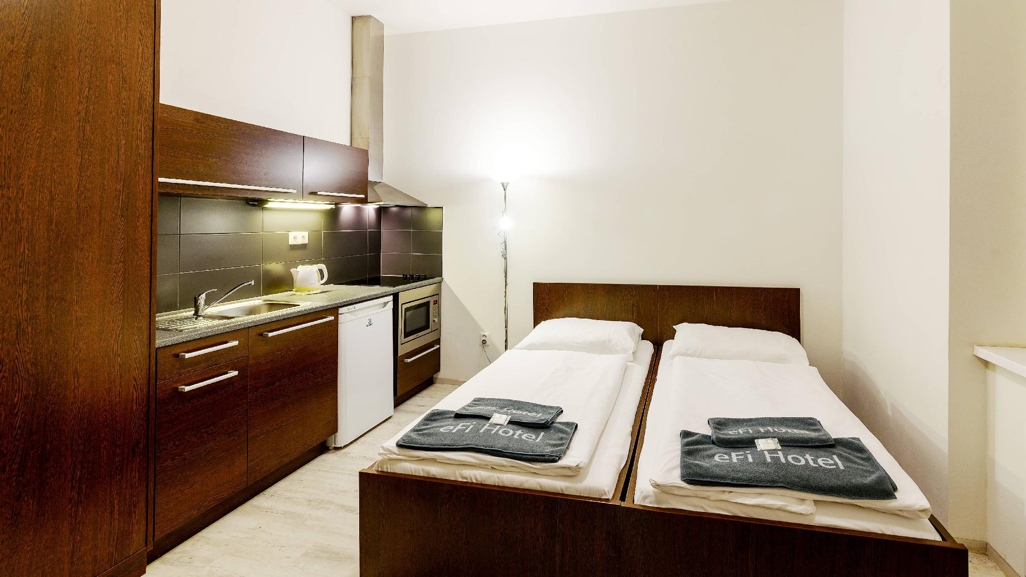 Room, Balcony