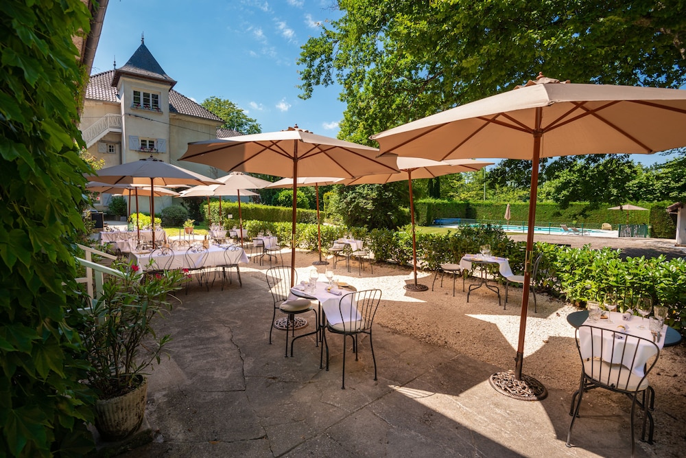 Chateau des Ayes 38/50