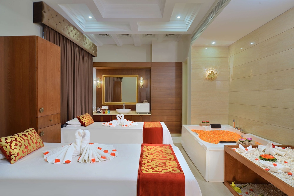 Radisson Chandigarh Zirakpur 26/64