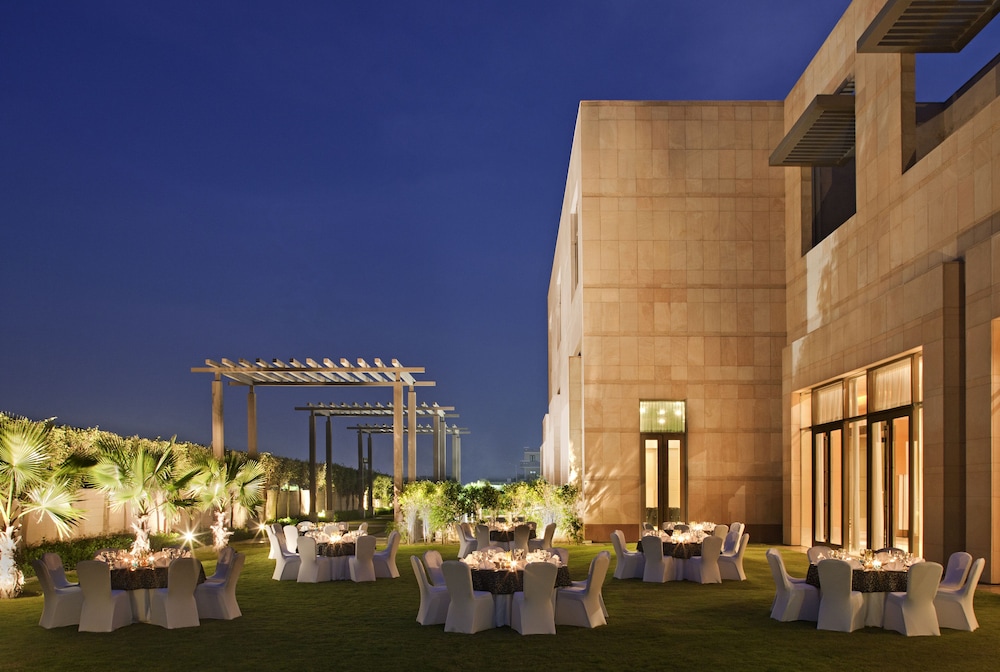 Radisson Blu Hotel Amritsar 30/70
