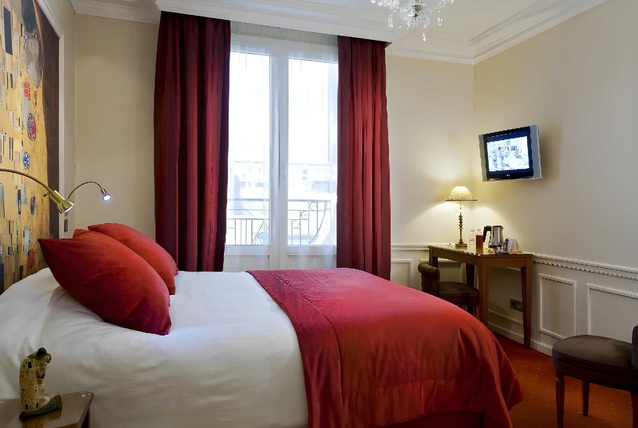 Comfort, Single, Queen Bed