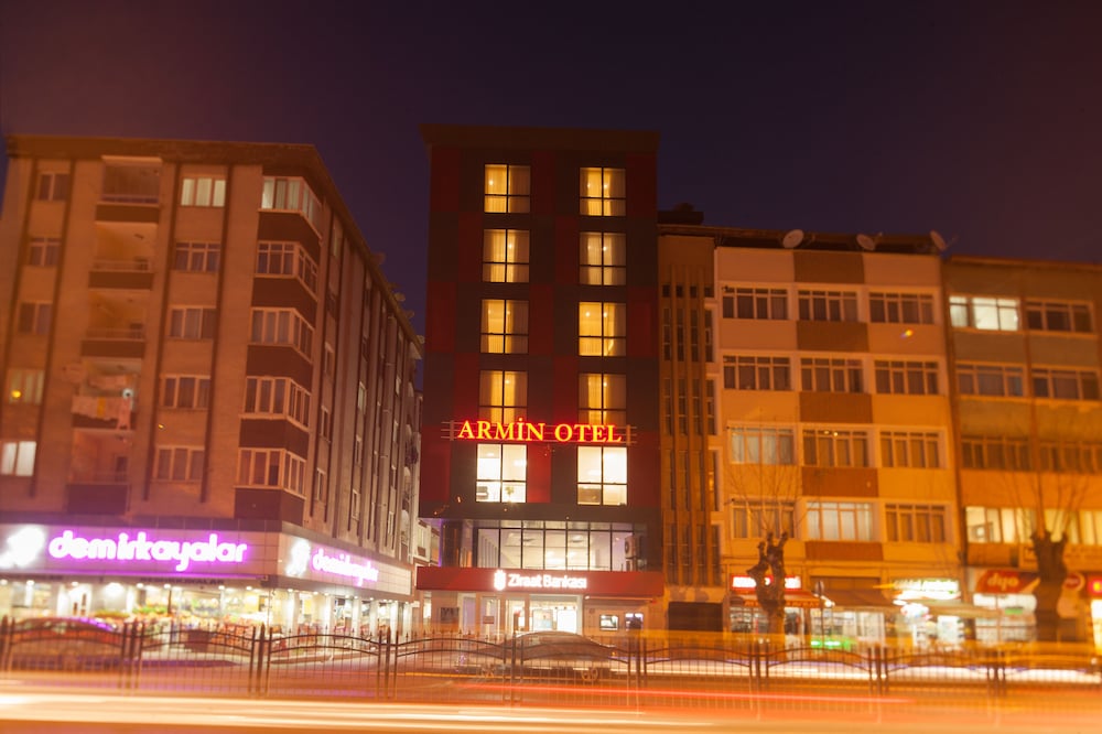 Armin Hotel 2/38