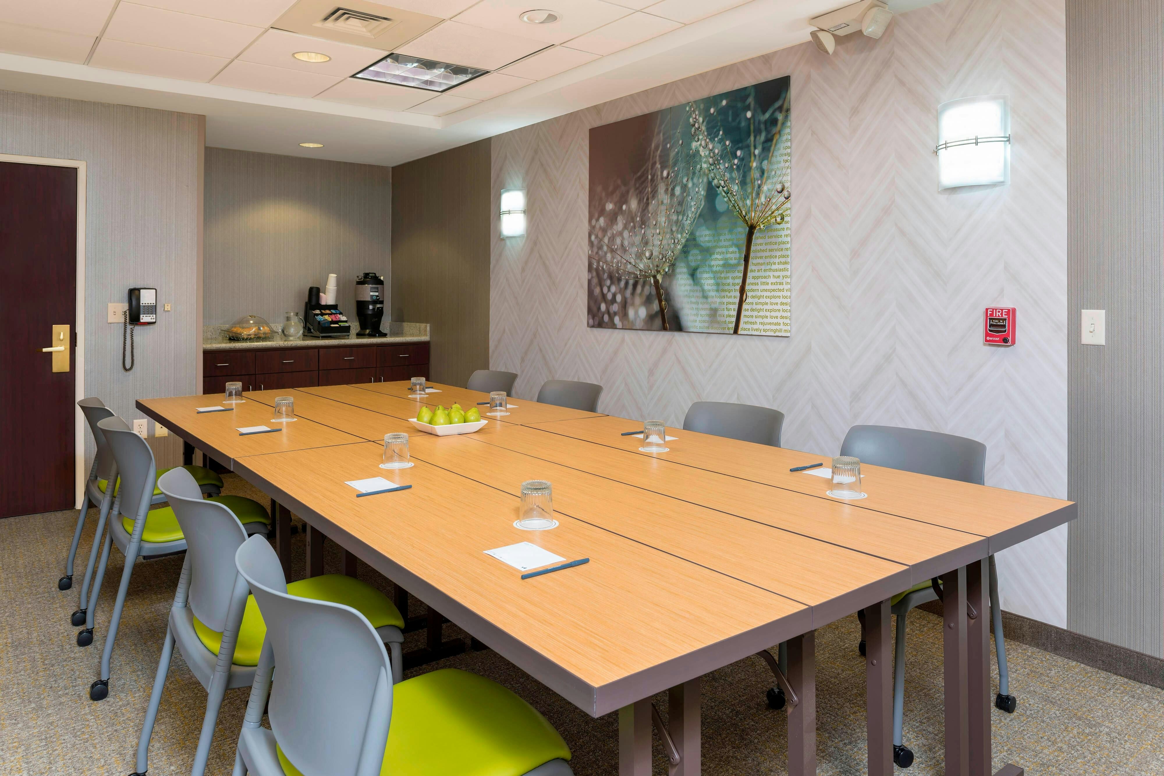 Springhill Suites Grand Rapids North 13/16