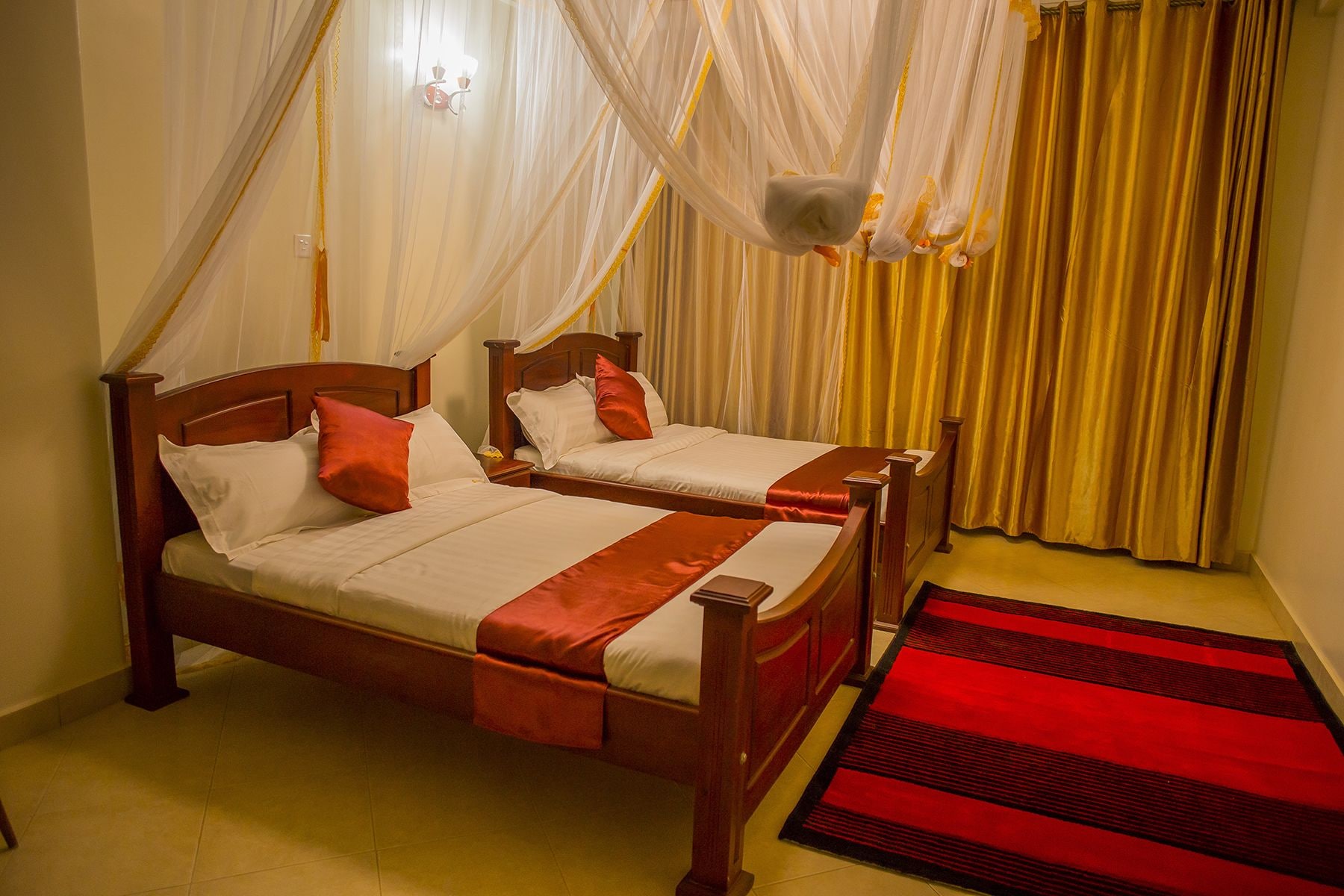 STANDARD, TWIN BEDS