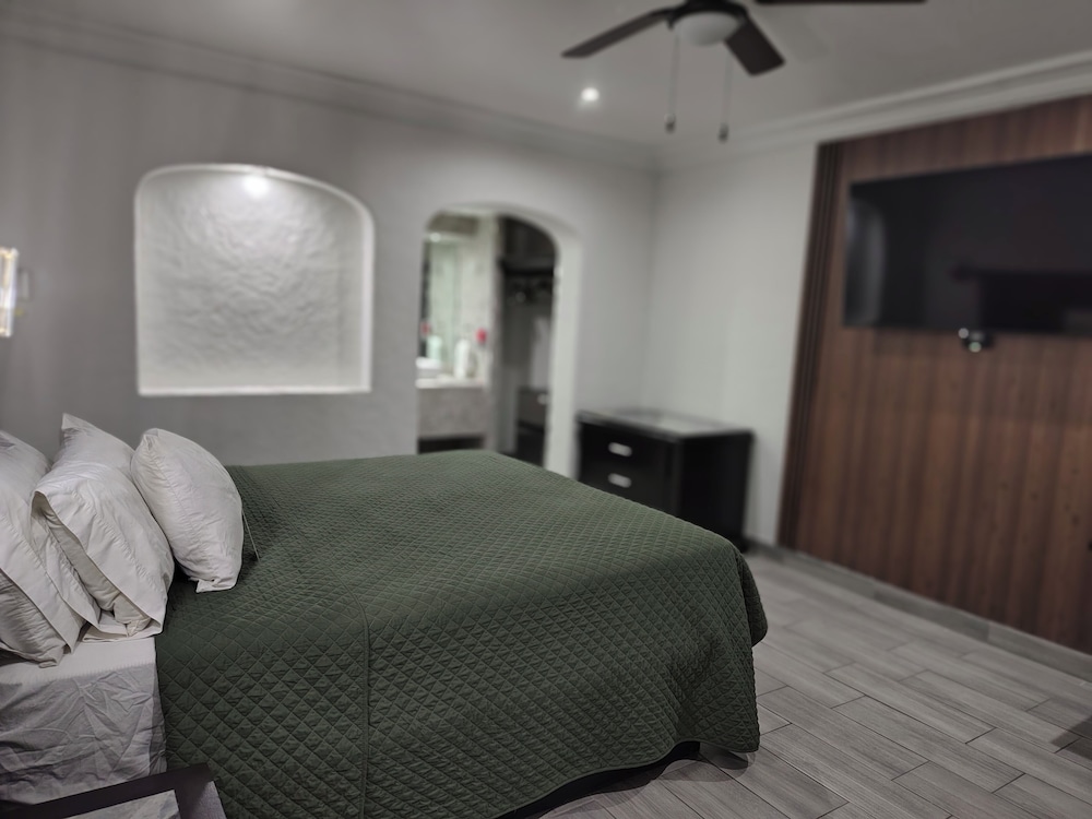 Hotel Siesta Real 35/56