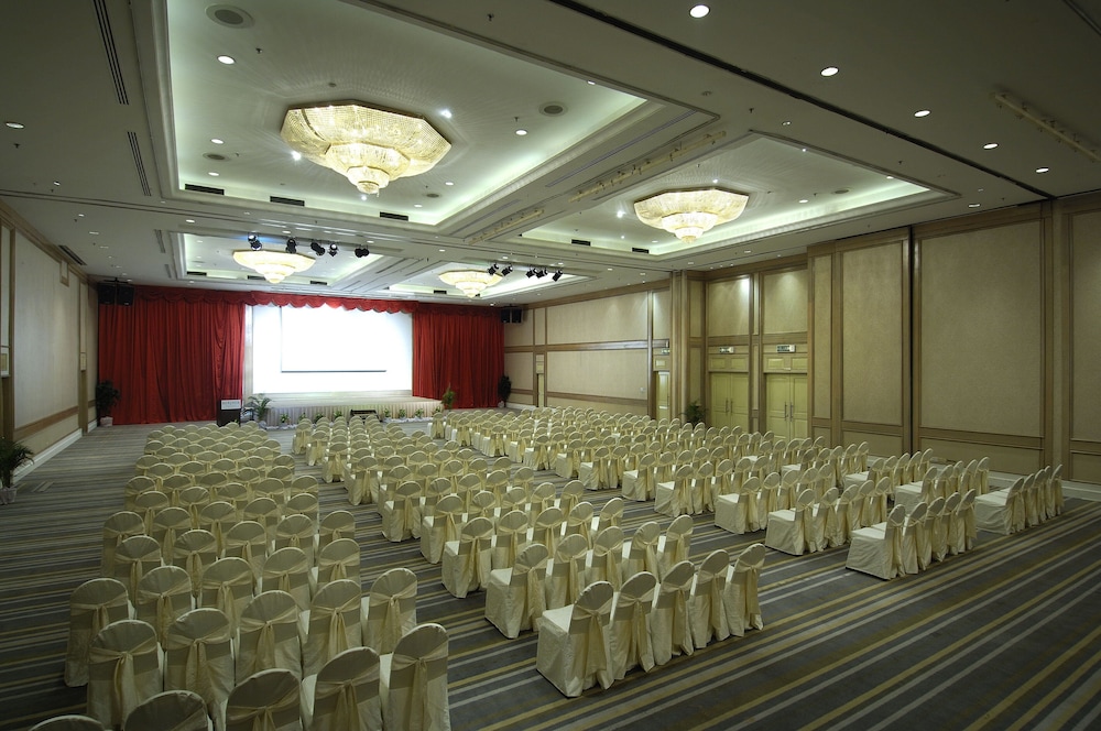 Berjaya Penang Hotel 50/53