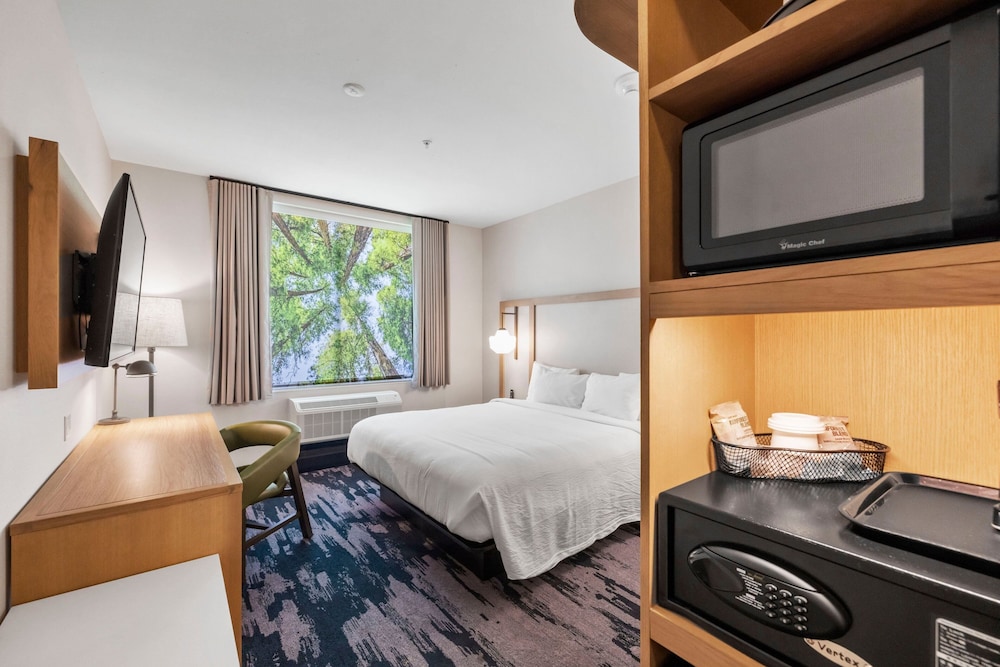 Fairfield by Marriott Inn & Suites San Francisco Airport Oyster Point Area 46/46