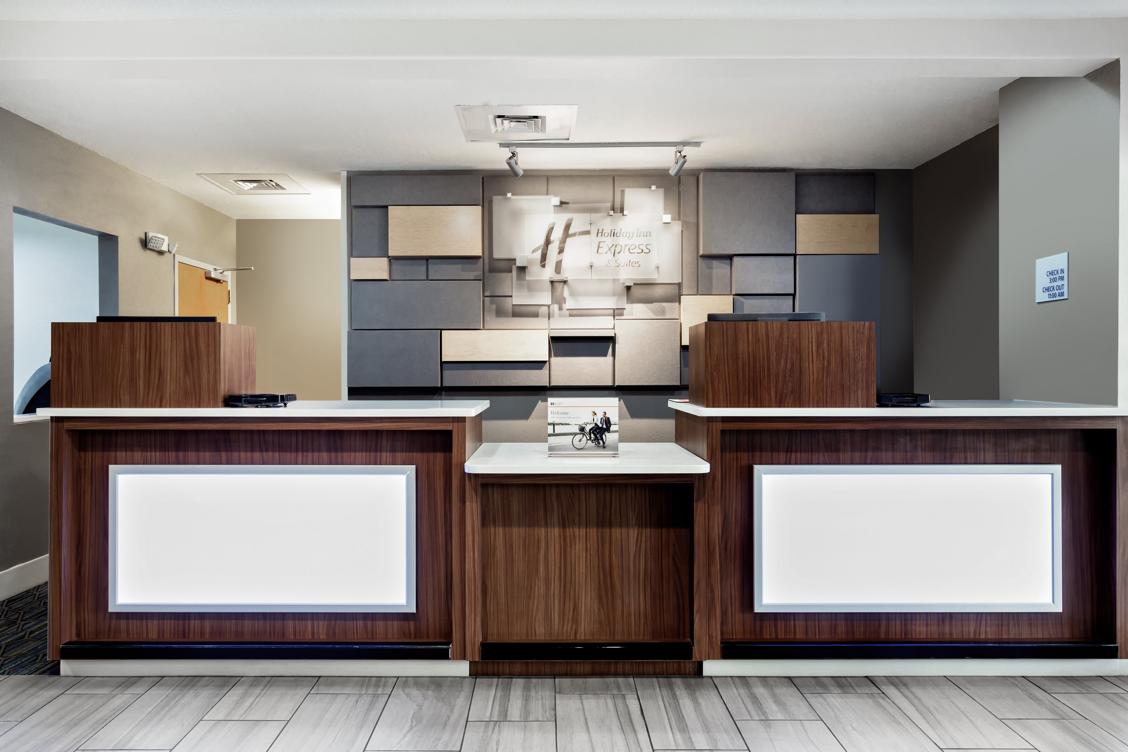 Holiday Inn Express And Suites Inverness Lecanto 6/26