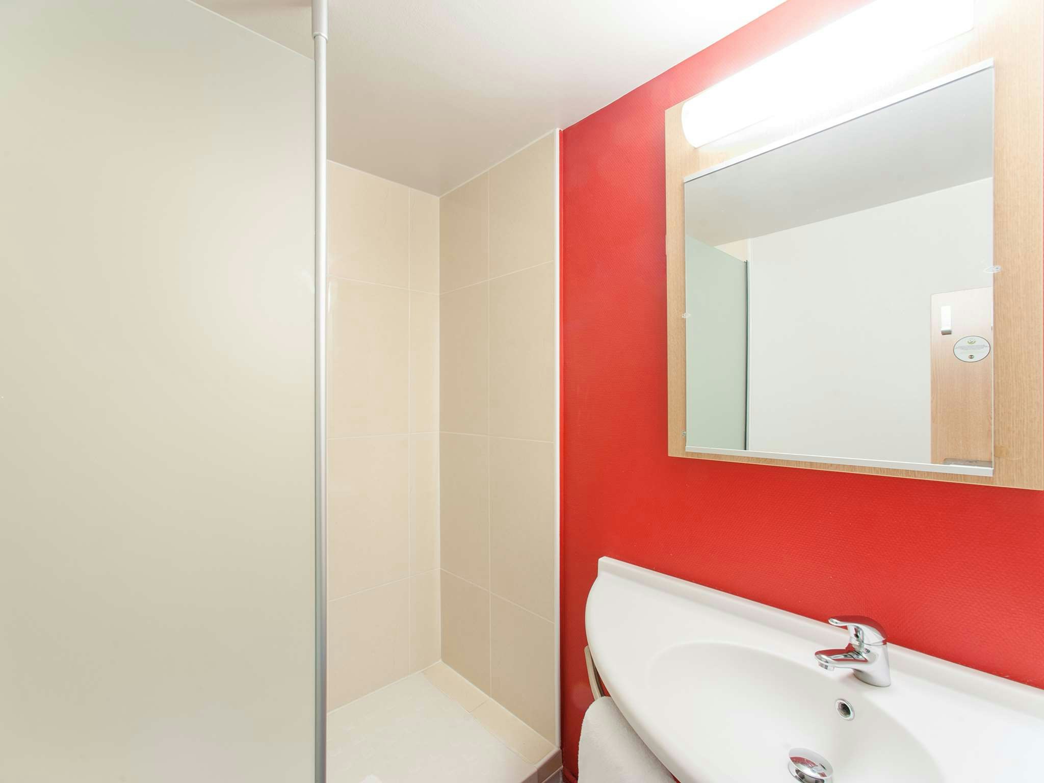 B&B HOTEL Nimes Centre Arenes 24/26