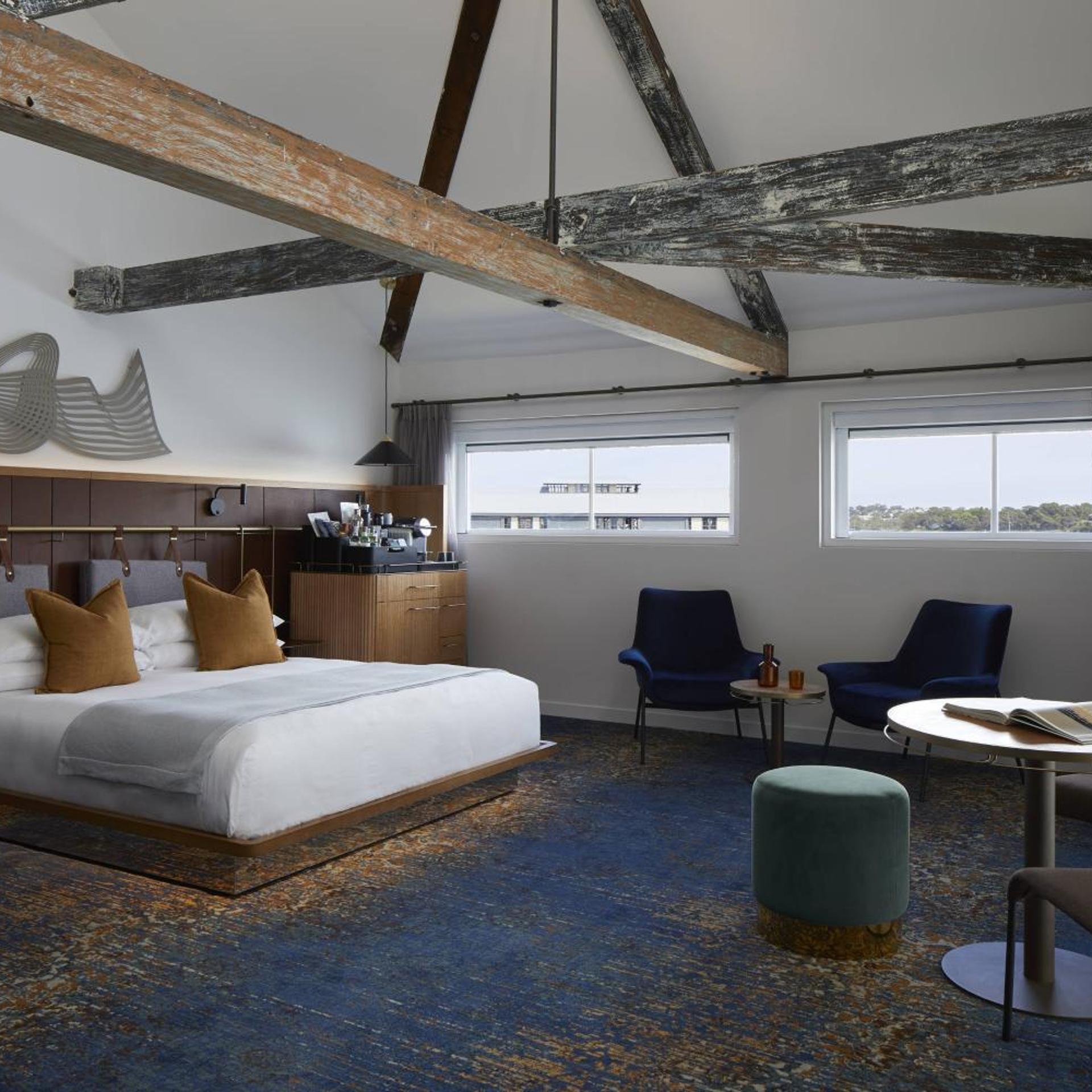 Suite, King Bed, Harbour View 4/8