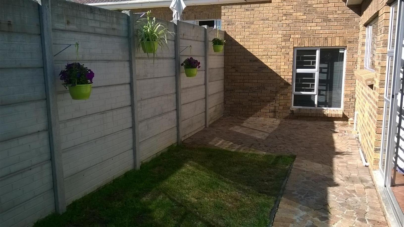 Getaway Self-Catering Tygervalley 3/13
