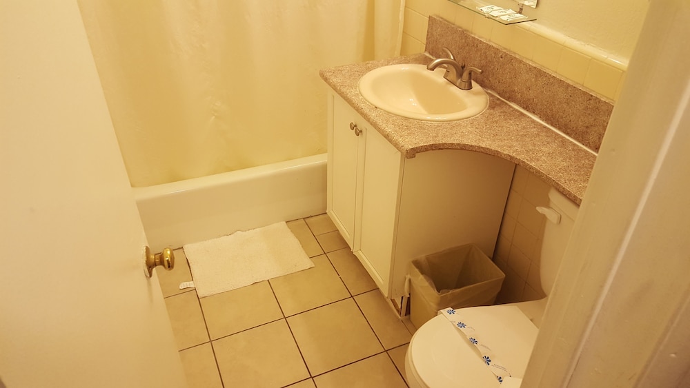 City Center Hotel 11/24