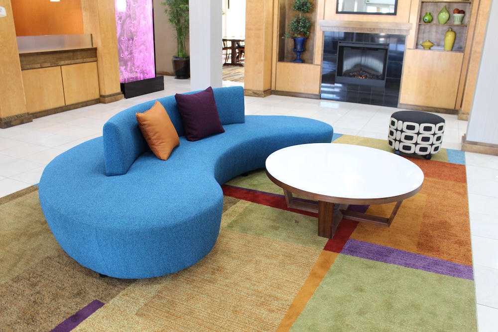 Fairfield Inn Suites Kansas City Liberty 23/40