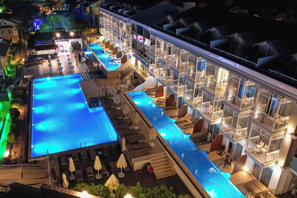 Ramada by Wyndham Fethiye Oludeniz - Adults Only +16 in FETHIYE