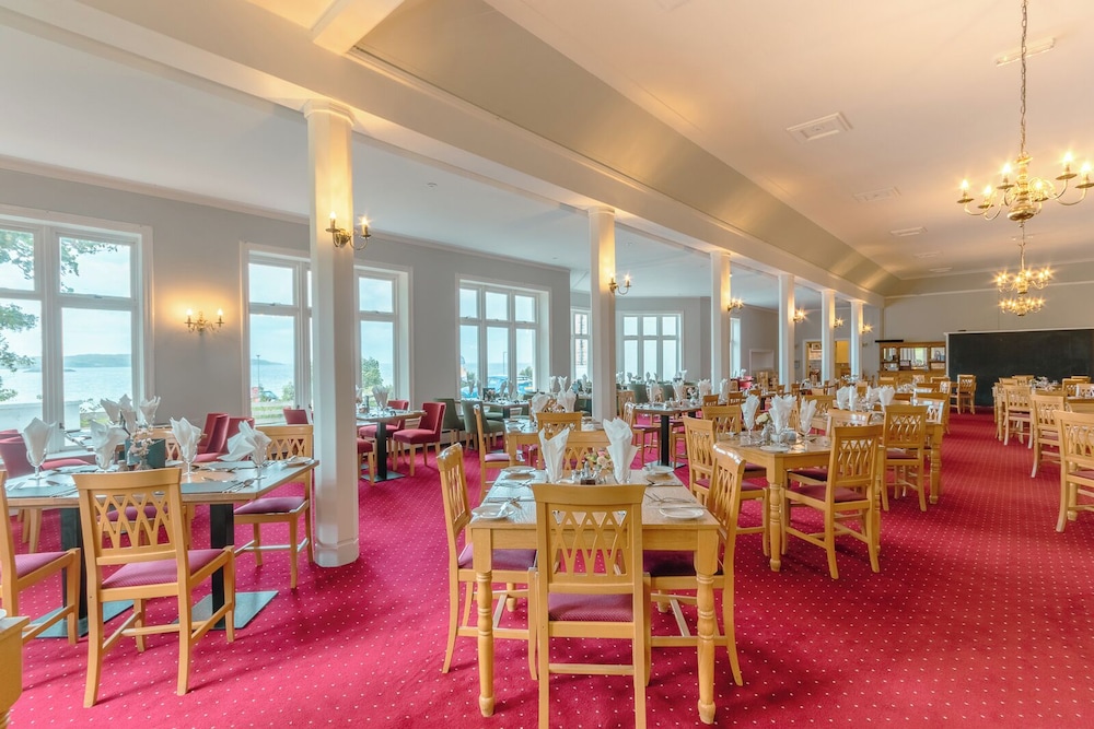 Gairloch Hotel 40/50