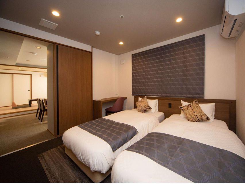 Japanese Western, Connecting, City View, Bathtub