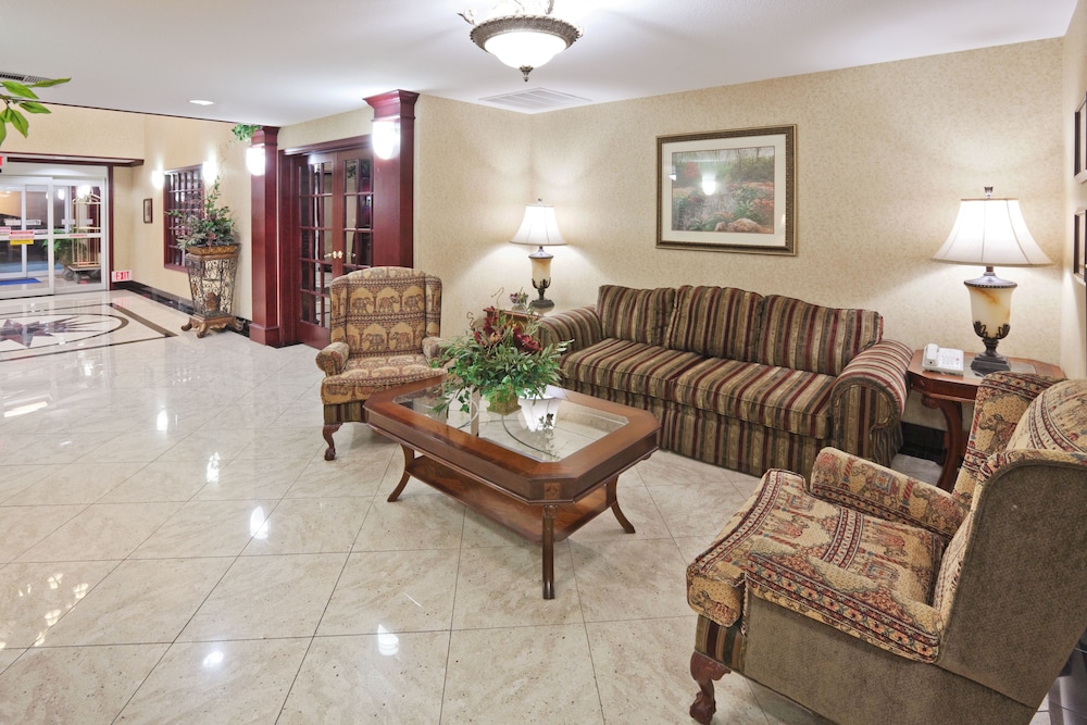 Holiday Inn Express Hotel Suites Gainesville 53/64
