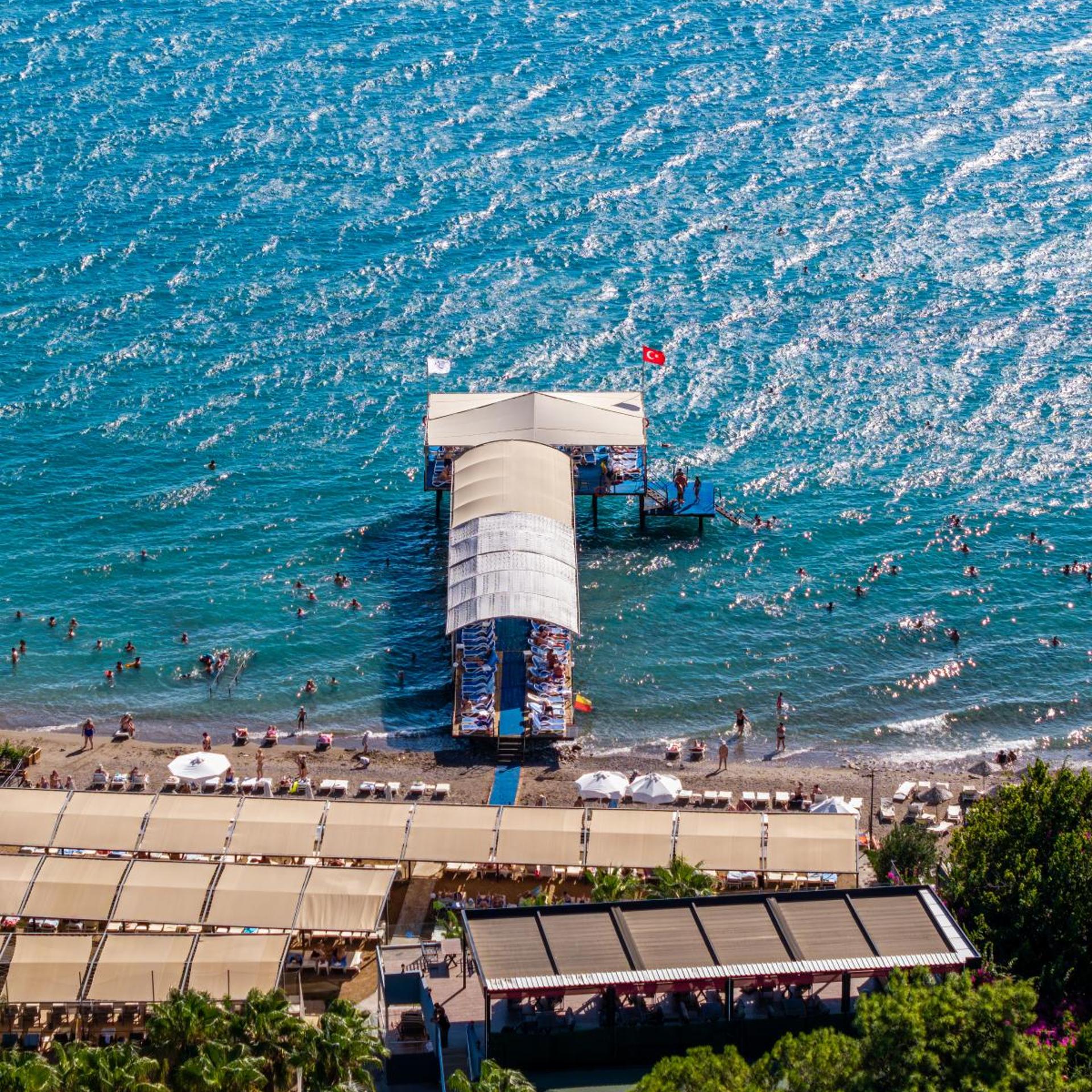 Ring Beach Hotel 40/45