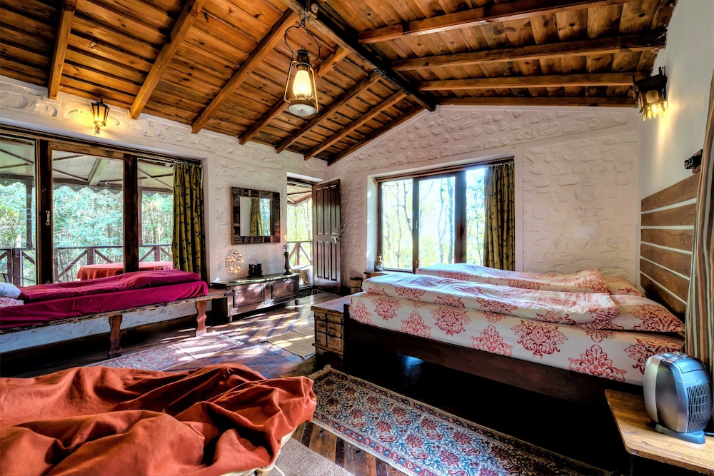 Jungle Lore Birding Lodge 16/29