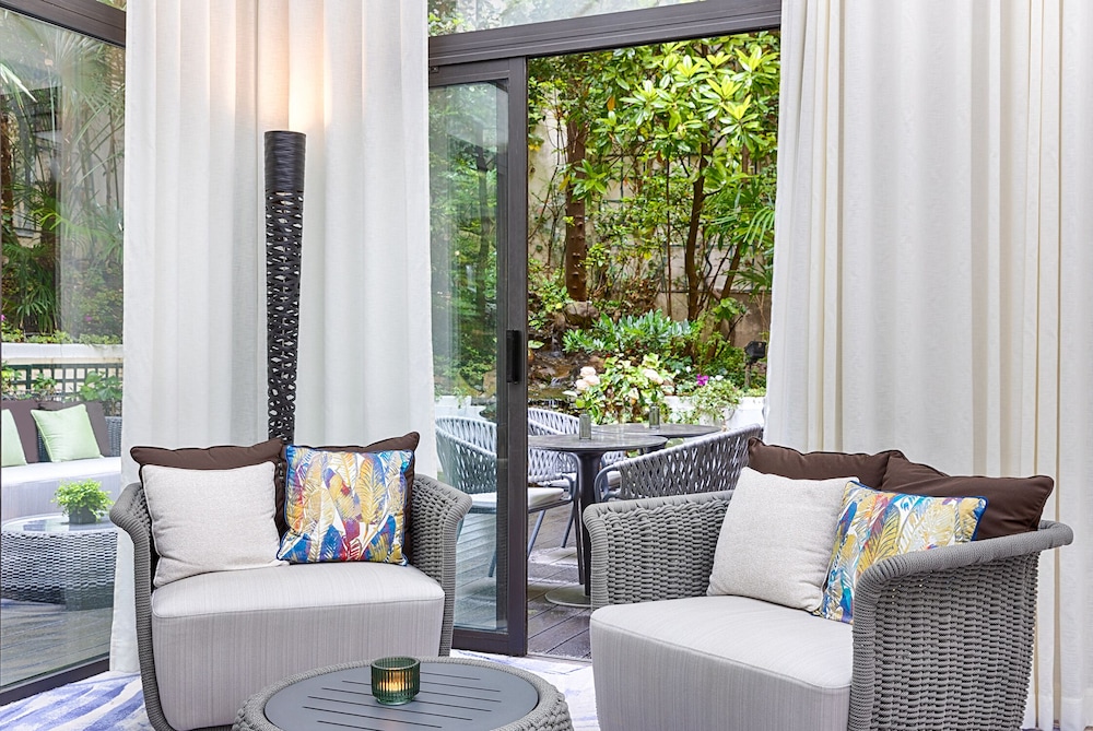 Hotel Garden Elysees 24/81
