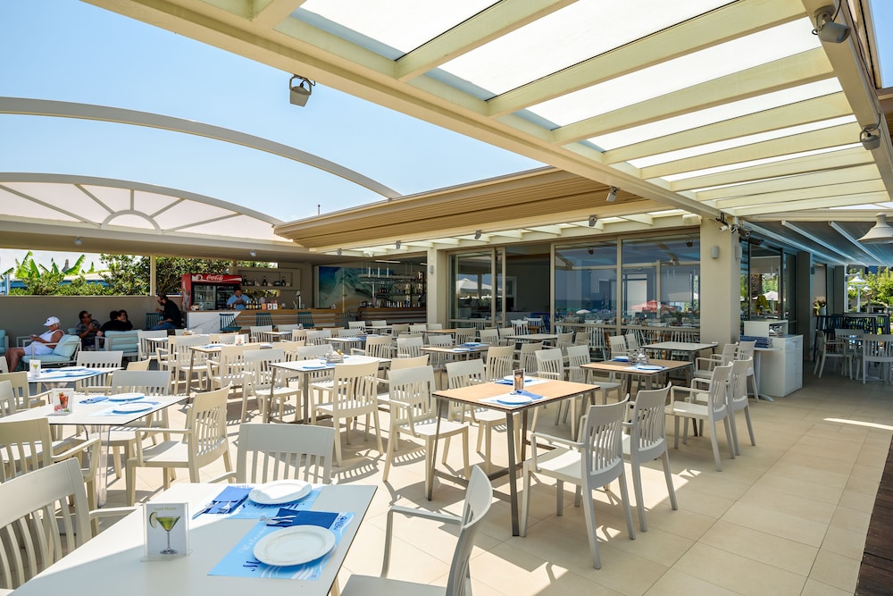 Marinos Beach 34/50