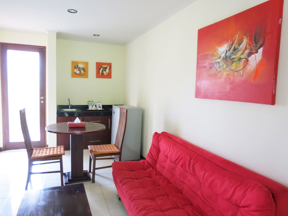 Sekuta Condo Suites 39/60