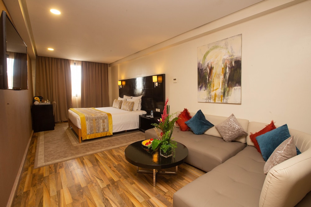 Hotel du Golf 34/66