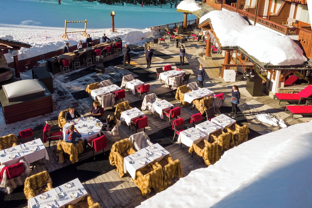 Hotel Carlina Courchevel 44/50