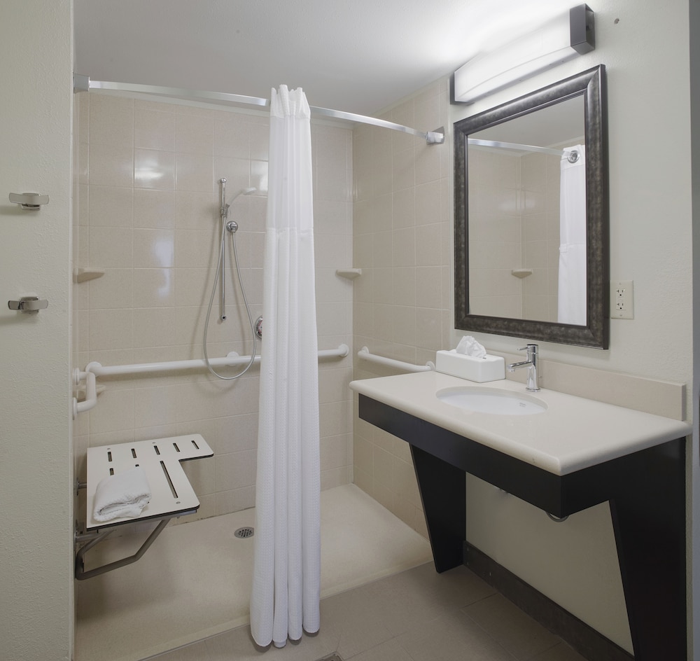 Staybridge Suites Fayetteville Univ of Arkansas 9/51