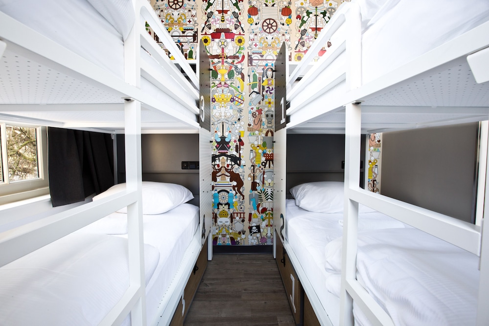 Private, 4 Beds, 2 Bunk Beds