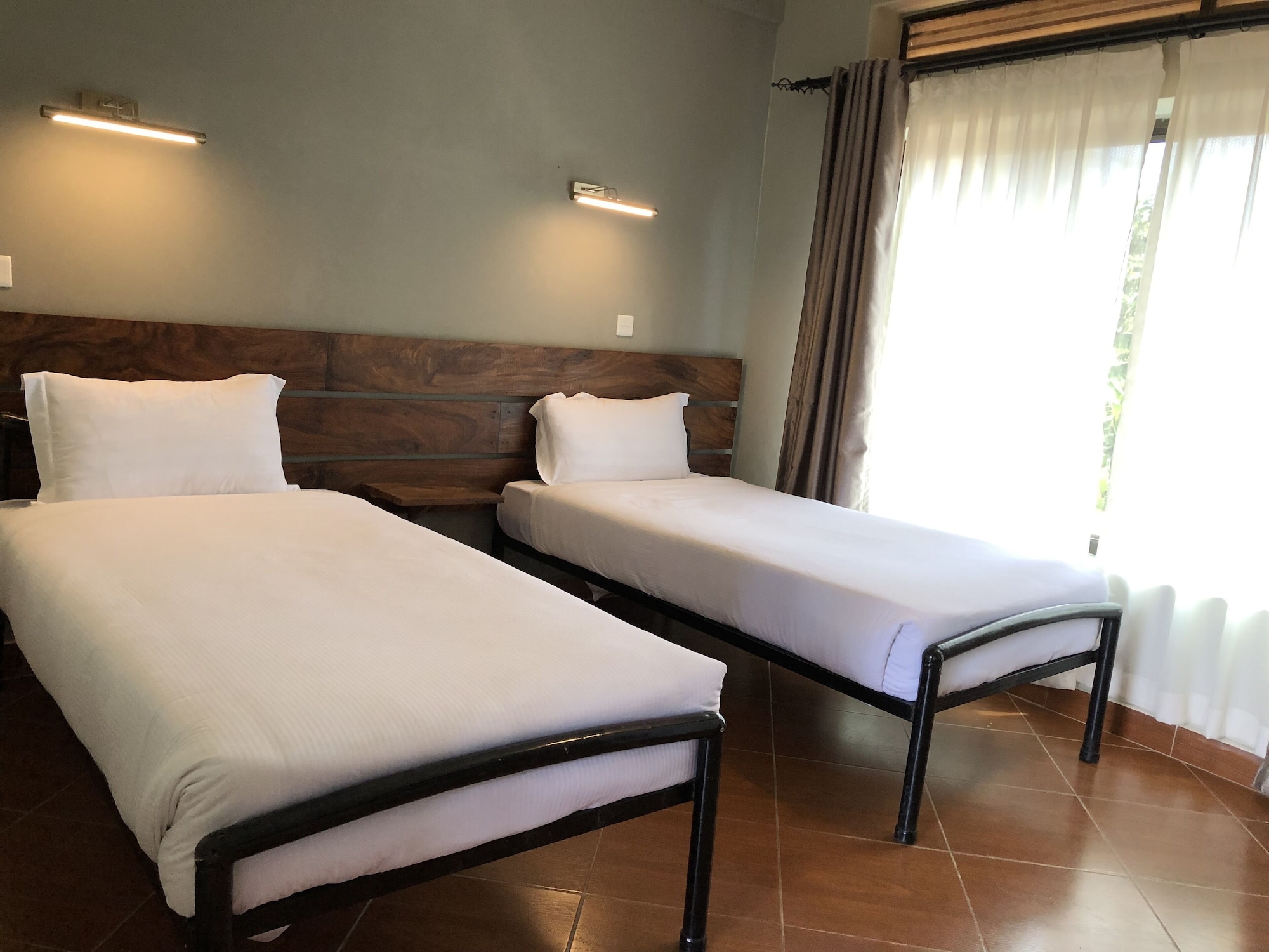 STANDARD, TWIN BEDS