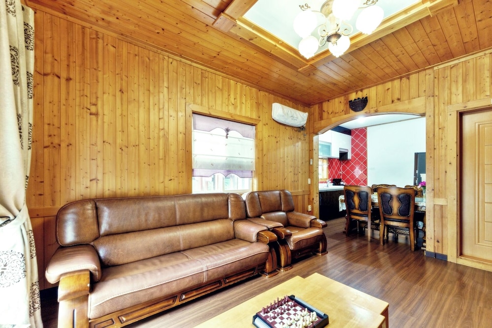 Muju Cherish Pension 27/50