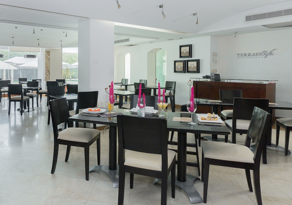 Hotel Victoria Poza Rica 37/54